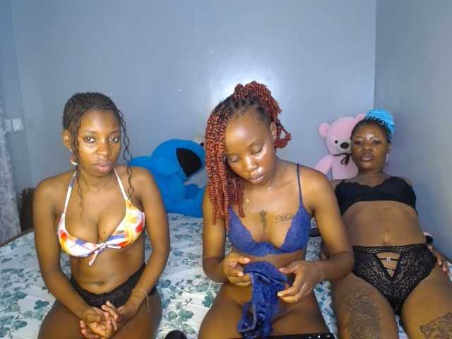 Londonbliss's BongaCams show and profile