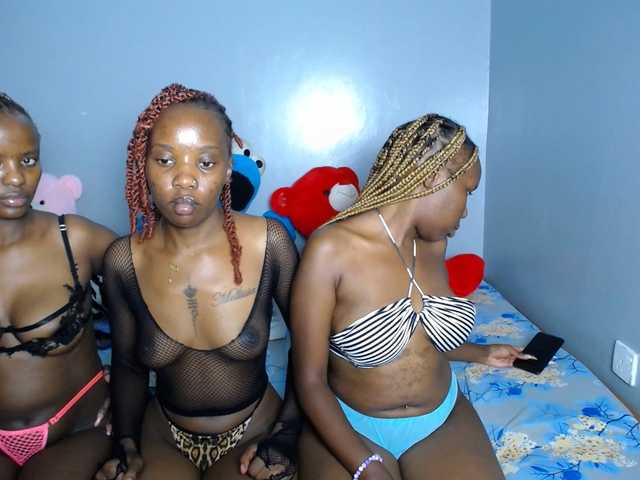 Londonbliss's BongaCams show and profile