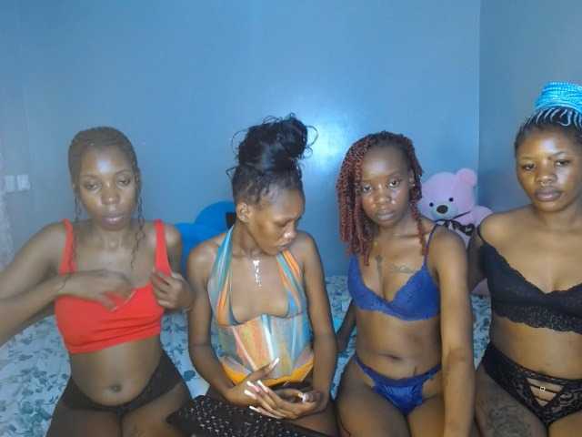 Londonbliss's BongaCams show and profile