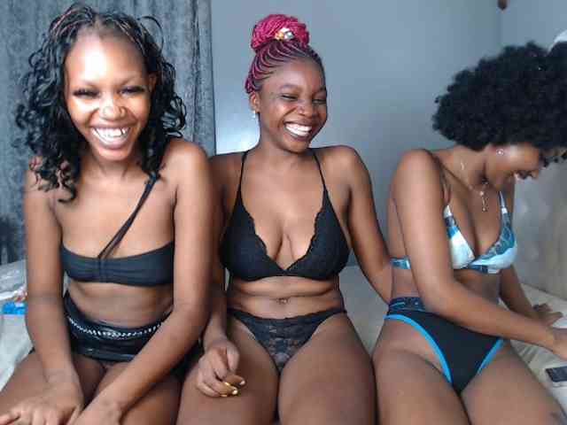 Londonbliss Live Webcam on BongaCams