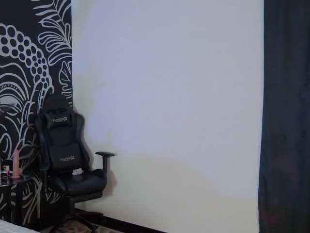 Arii-moon webcam bongacams model stream image