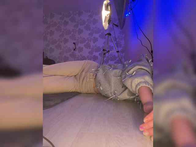 Lolaaamurr webcam
