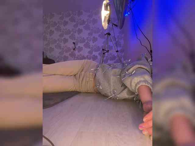 Lolaaamurr webcam
