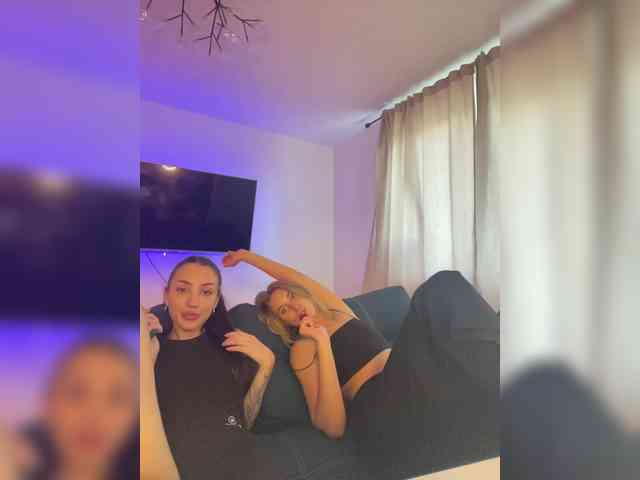 Lolaaamurr webcam