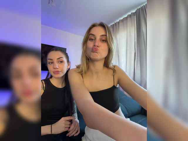 Lolaaamurr webcam