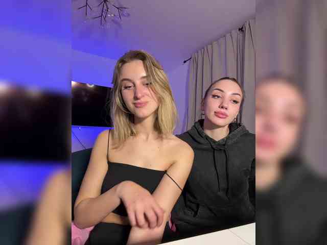 Lolaaamurr webcam