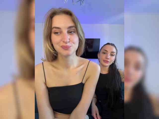 Lolaaamurr webcam