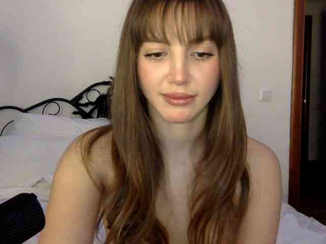 Evelonelfi Live Webcam on BongaCams