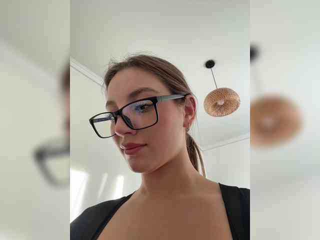 live adult webcam Evelonelfi