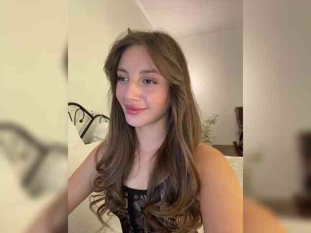 Evelonelfi Live Webcam on BongaCams