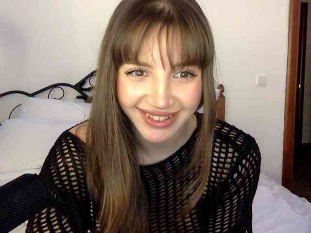 Evelonelfi Live Webcam on BongaCams