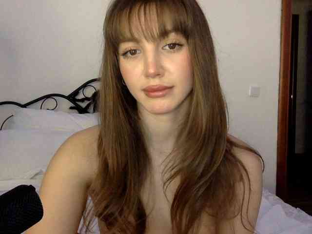 Evelonelfi Live Webcam on BongaCams