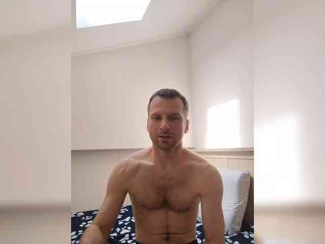 Crazy-Happy Live Webcam on BongaCams