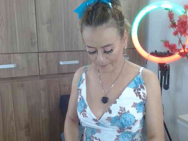 MAGHENTA