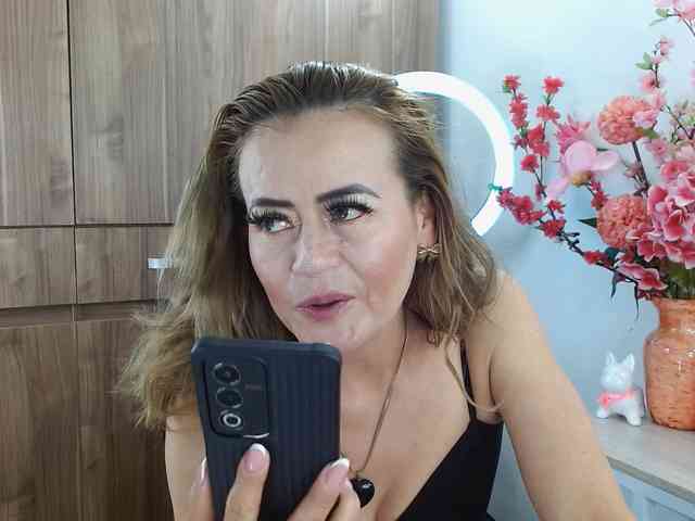 MAGHENTA