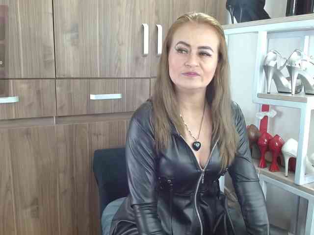 MAGHENTA Live Webcam on BongaCams