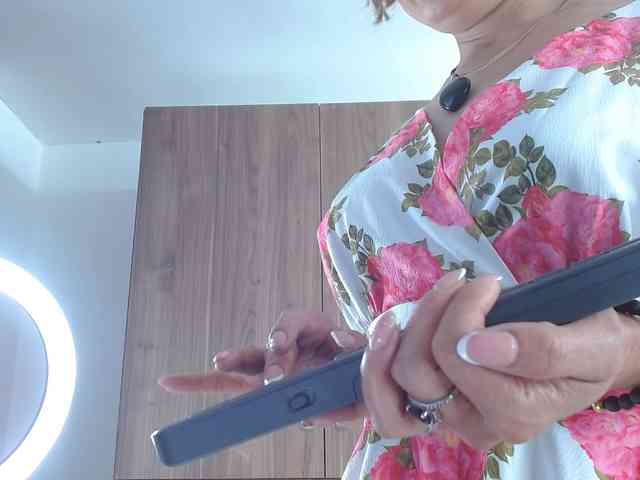 MAGHENTA webcam