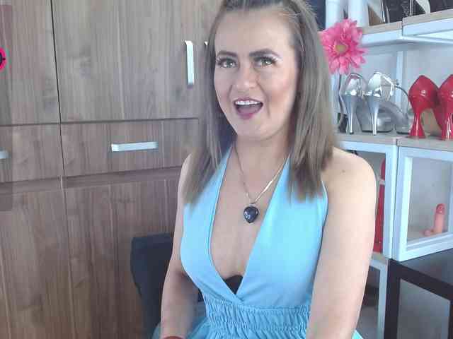 MAGHENTA Live Webcam on BongaCams