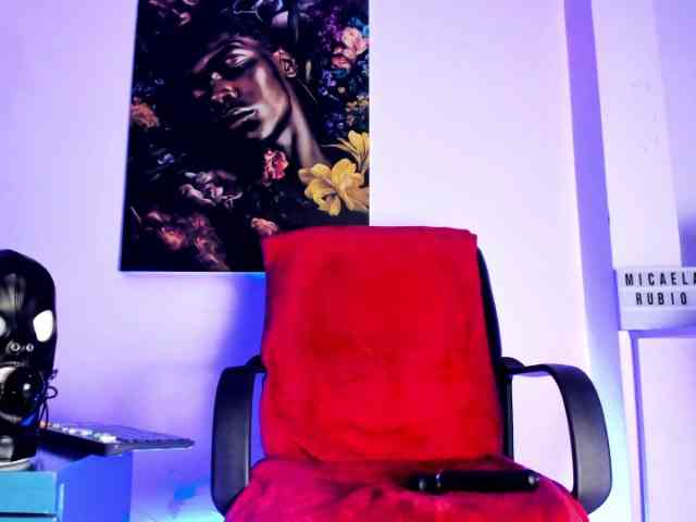 MikaelaRubia Live Webcam on BongaCams