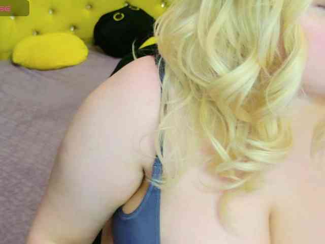 KaliRoses webcam