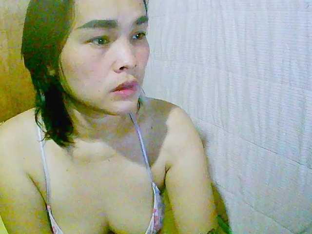 UrHotDoll webcam