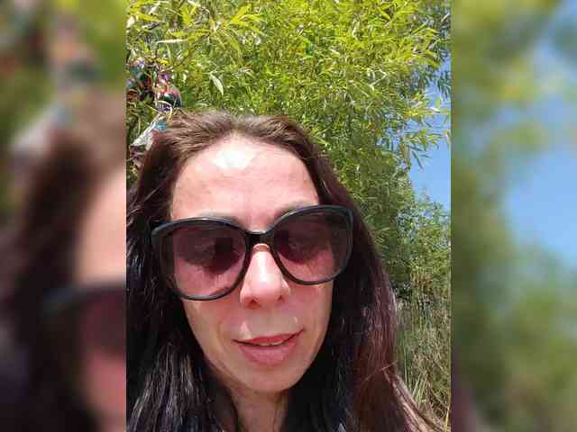 SENORITA_ webcam