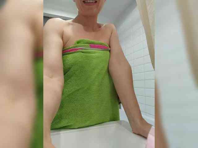 SENORITA_ webcam