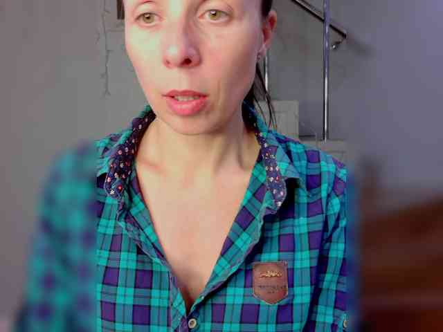 SENORITA_ webcam