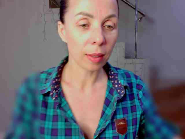 SENORITA_ webcam