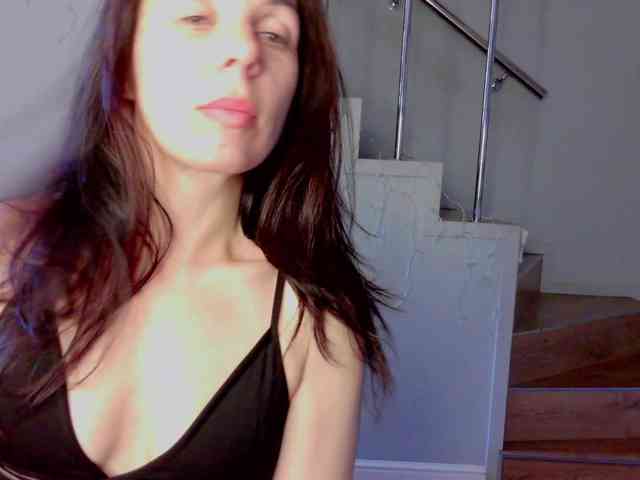 SENORITA_ webcam
