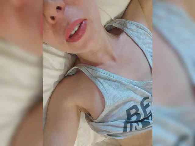 SENORITA_ webcam