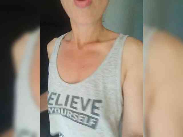 SENORITA_ webcam