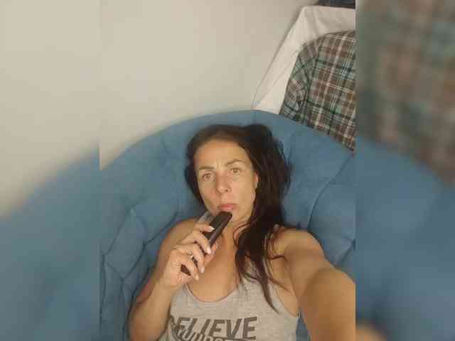 SENORITA_ webcam