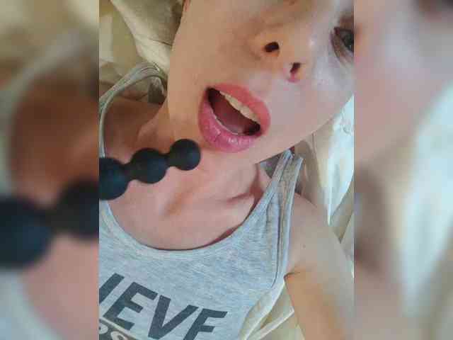 SENORITA_ webcam