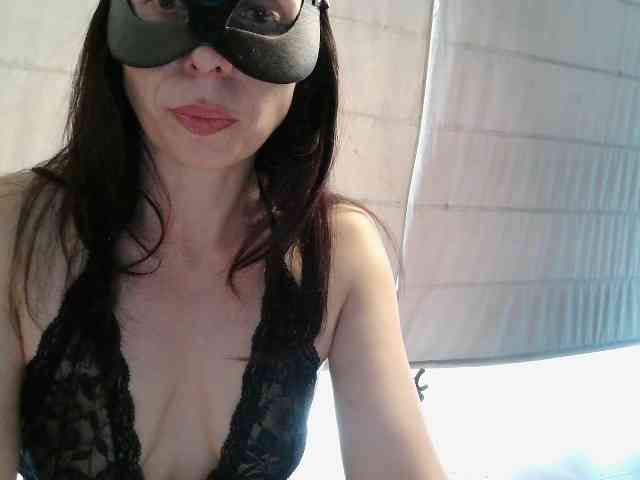 SENORITA_ webcam