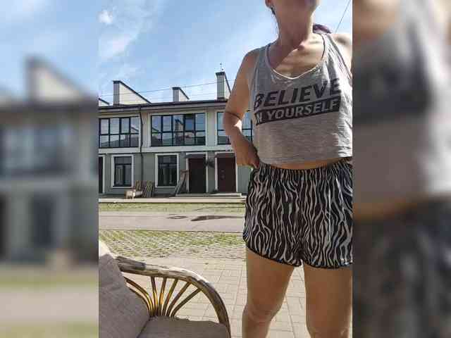 SENORITA_ webcam