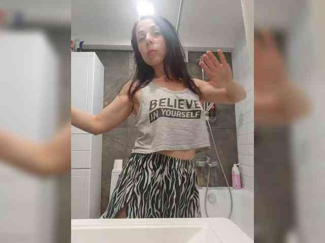 SENORITA_ webcam