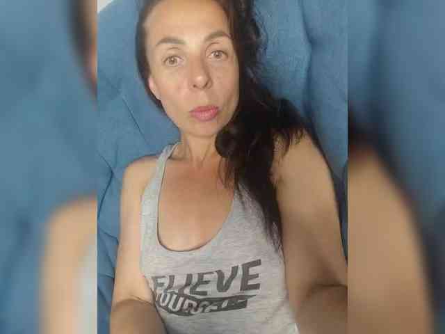 SENORITA_ webcam