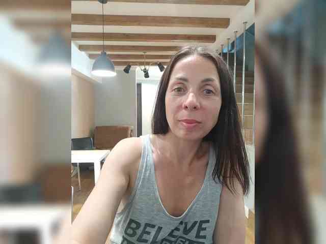 SENORITA_ webcam