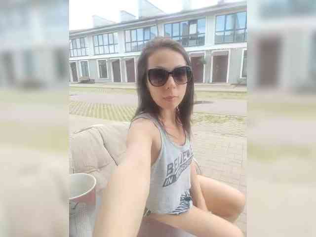 SENORITA_ webcam