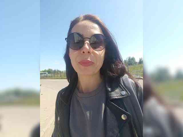 SENORITA_ webcam