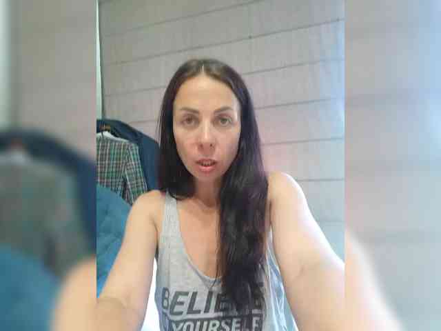 SENORITA_ webcam