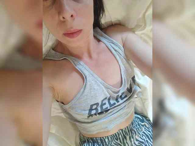 SENORITA_ webcam