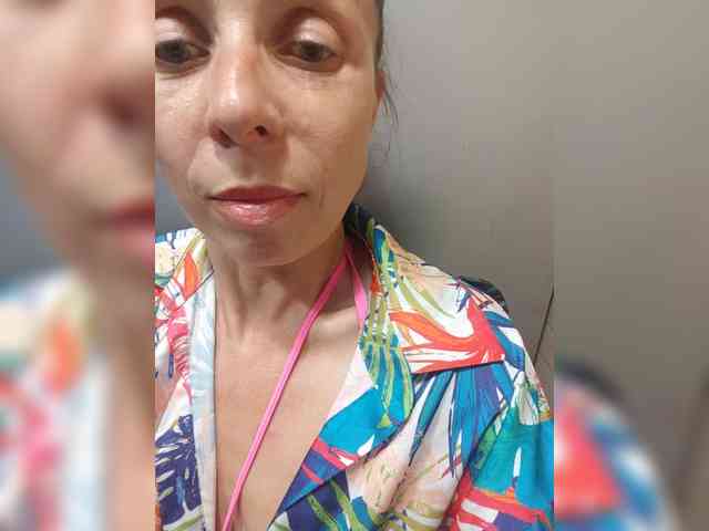 SENORITA_ webcam
