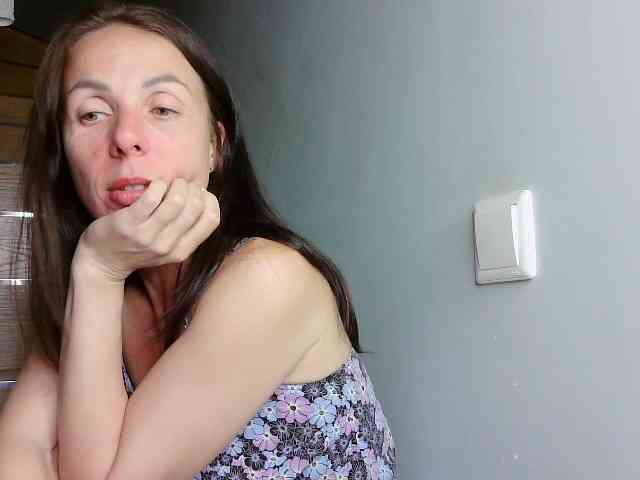 SENORITA_ webcam