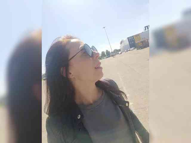 SENORITA_ webcam
