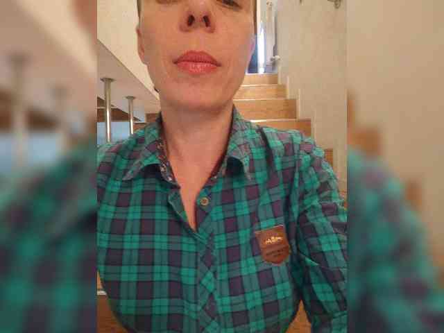 SENORITA_ webcam