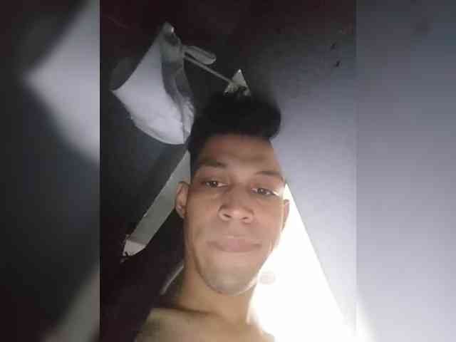 San-Thiago23 Live Webcam on BongaCams