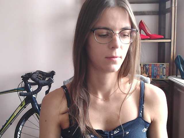 MegiKiss's BongaCams show and profile