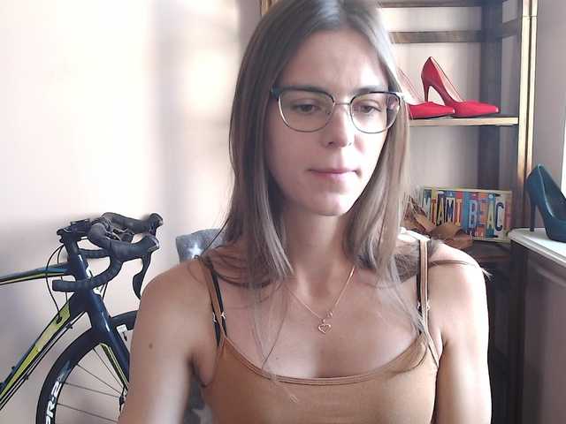MegiKiss's BongaCams show and profile